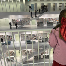 Kim the Roaming Reader