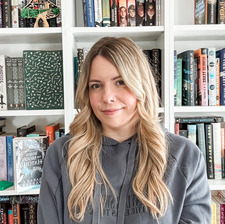 Becca (beccasnextchapter)