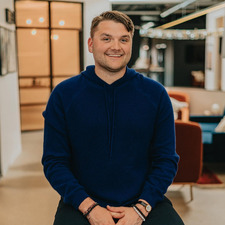 Gavin Rhoades