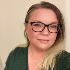 Stephanie Hall