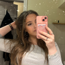 Izzy&#x1f942;✨&#x1f409;&#x1f5e1;️&#x1fa77;&#x1f1ec;&#x1f1e7;