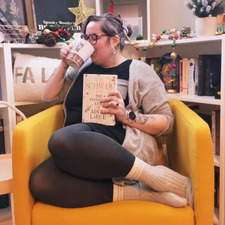 Enya.reads.books