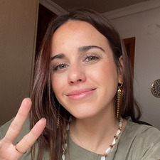 María