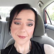 Bobbi Brown tuttle
