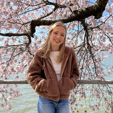 Lindsay Holland