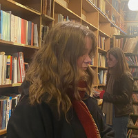 ⊰ molly elizabeth ⊱ (427 books)