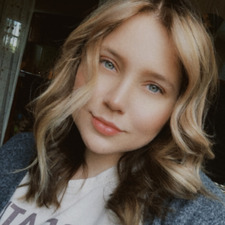 Cassandra Mae
