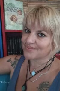 Χριστίνα Παντελαίου  Κατσαρού