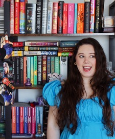 Tina ❤︎ | Shelf Perspective