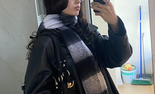 violet ή δεσποινα