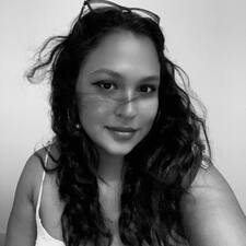 Nidia.