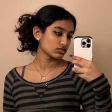 shreya （╹◡╹）