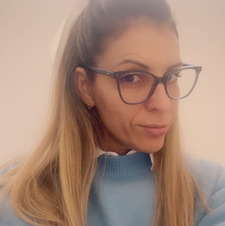 Евелина Ръжева