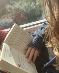 isabella ✩°.⋆｡˚꩜