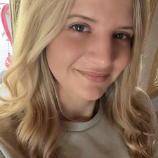 Kelli Dixon