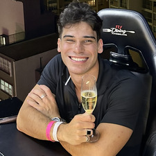 Zach I.