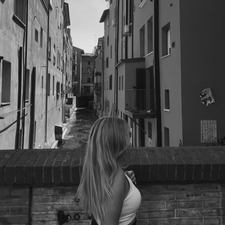 Laura Baum