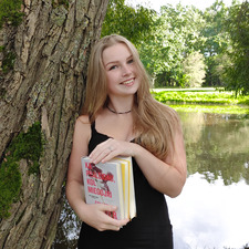 Verčiant Puslapius |  Ina