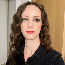 Ioana Dîrvă