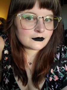 Holly Eldreth Muñoz