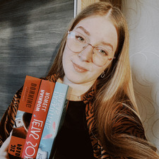 Augustė | knygarankoje