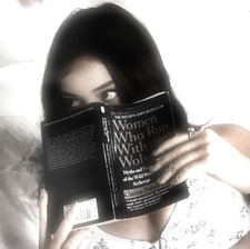 rhea˚₊۶ৎ˙⋆(thereadingcornerisme)