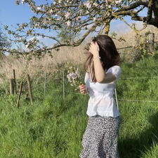 secondstartotheright ✨