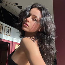 Bella