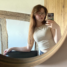 Zoe H