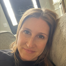 Danielle Arnold