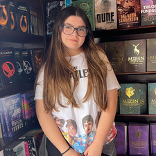 𝔖𝔞𝔯𝔞 ☆