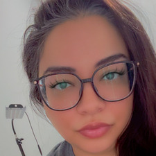 Read with Jess Lyn &#x1f4da;☕️&#x1f940;