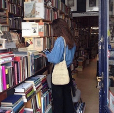 ella ☽ | on health hiatus