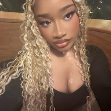 mayaaa ⋆ ˚｡⋆୨୧˚