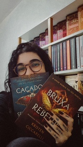 Yas Reads ✨️
