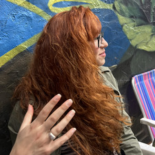 Flávia R