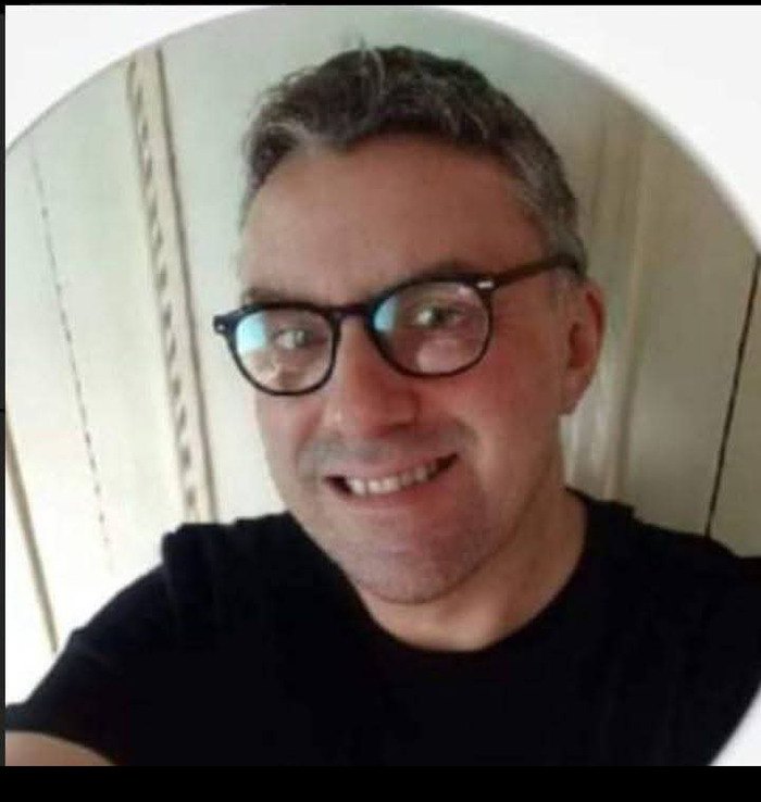 Goodreads profile picture for @pecker