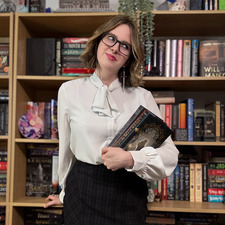 Emma (chaoticbookgremlin)