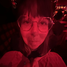 riley ♪( ´▽｀)