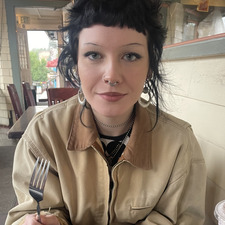 Chlo