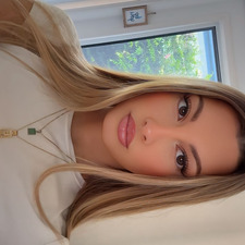 liz ⋆ ˚｡⋆౨ৎ˚