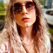 Liya 