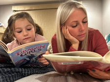 Danielle H. (Danielle Reads Fiction)