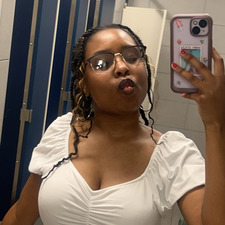 Ash &#x1f3a7;&#x1f380;