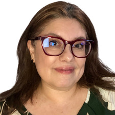 Angélica Valdés