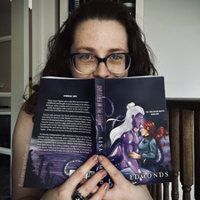 Enelyae Is Reading