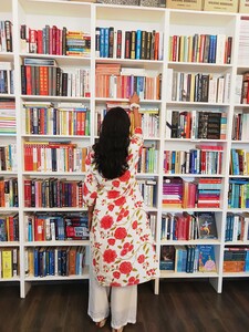 JAYA'S BOOK CASE