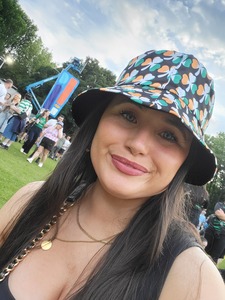 Niamh Barker 