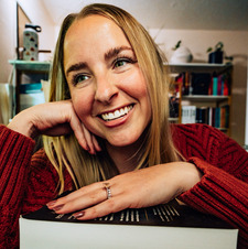 amandathebookworm &#x1f4da;&#x1fab1;