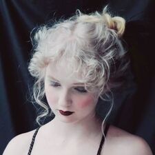 Annie Miller